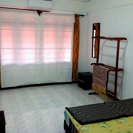 Nur Muslim Homestay At Kota Bharu Dış mekan fotoğraf